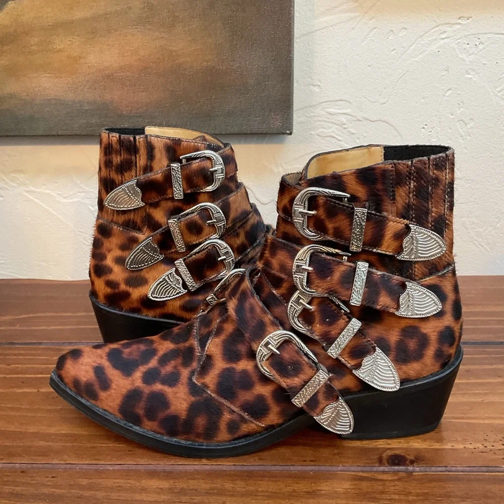 ‼️TOGA PULLA ‘ARCHIVE’ LEOPARD CALFSKIN FOUR STRAP WESTERN BOOTIE‼️ - Picture 1 of 12